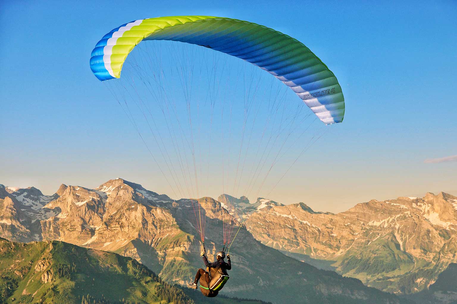 PARAGLIDER